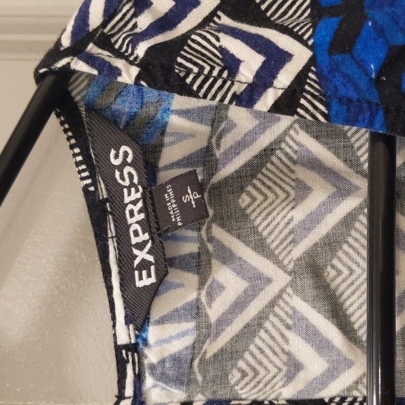 Express Blue Pattern Romper - Picture 6 of 8